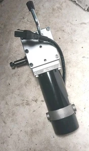 Merits P320 Single Right Motor For Power Wheelchair NOS - Picture 1 of 15