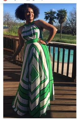 Eliza J 围巾 20 W 印花 Crepe de Chine Fit Flare Maxi 连衣裙 Geo 罕见绿色 PLUS — 第 1/4 张图片