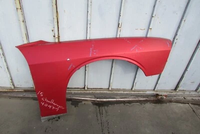 2014 2015 2016 2017 2018 2019 2020 2021 Dodge Challenger guardabarros pasajero derecho OEM Foto 1 de 4