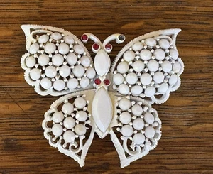 Vintage Milchglas weiß & rot Strass Schmetterling Anstecknadel Brosche: signiert weiß - Bild 1 von 5
