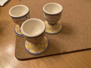 NEW SET OF 3 VILLEROY STYLE COLORS PORCELAIN EGG CUPS FOR DISPLAY,EATING. SIGNED - Picture 1 of 3