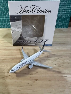 AeroClassics 400 escala diecast modelo Continental B737-8 jet comercial N26226   Foto 1 de 4