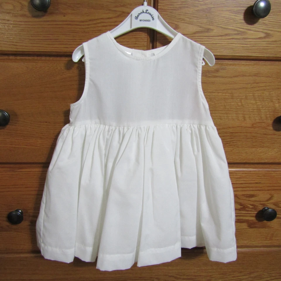 Sarah Louise Inglaterra Enagua Bajo Vestido Crinolina Capa Blanco 18 Meses NUEVO Foto 1 de 4