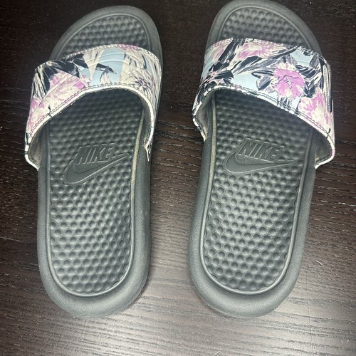Nike scivoli Benassi floreali hawaiani rosa e blu da donna taglia 6