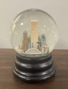 Saks Fifth Avenue Retired Snow Globe Portland Oregon with music - Picture 1 of 5