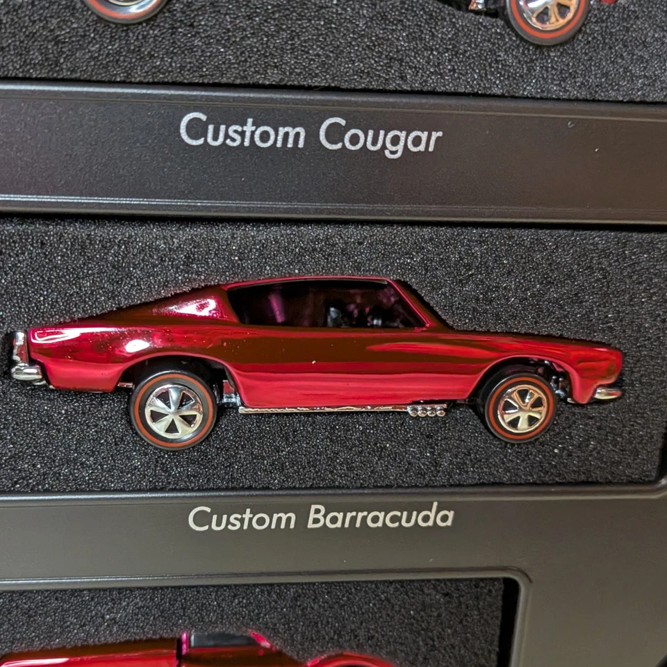 Hot Wheels RLC Mattel 80 Aniversario Set - Barracuda Personalizado Nuevo con Inserto de Espuma Foto 1 de 1