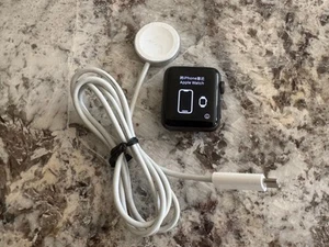 Apple Watch Series 3 GPS 38mm BLACK Aluminum Case with Charge - NO BAND - Photo 1 sur 5