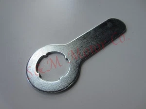 Triumph T100 T120 BSA A65 LOWER FORK BUSH NUT WRENCH SPANNER TOOL 60-0527, D527 - Picture 1 of 1