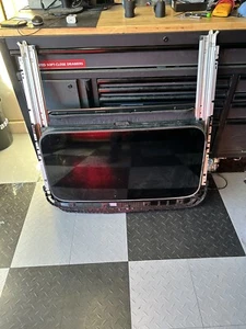 2019-2022  Mazda 3  Hachback Sun Roof Sunroof Window Glass - Picture 1 of 6