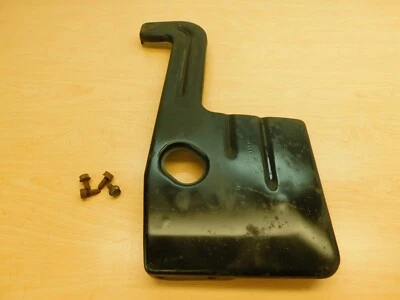 FRONT CENTER LATCH SUPPORT 1975 76 BUICK ELECTRA LESABRE RIVIERA ESTAT 75BL2-1S6 - Image 1 of 4