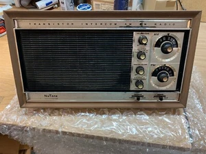 Vintage NuTone Intercom 2561-62 Masterstation 2561, 2562 AM/FM Transistorradio - Bild 1 von 5