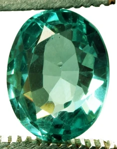 10.75 Cts. Natural Bi-Color Green Sapphire Oval Shape Certified Gemstone - Foto 1 di 4