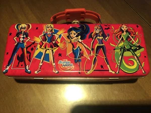 Beautiful DC Super Hero Girls Hard Carrying Case For Girls Size 8” - Picture 1 of 6