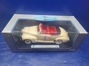 1/18 SCALE WELLY CREAM 1941 CHEVROLET SPECIAL DELUXE - Picture 1 of 3