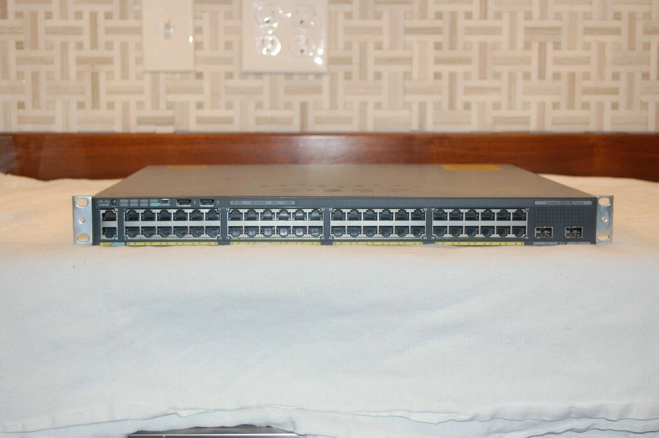 Cisco Catalyst 2960XR WS-C2960XR-48LPD-I +640WAC PSU DUAL - Image 1 of 3