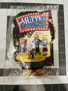 1998 BLOCKBUSTER VIDEO Fozzie Bear ‘Muppet Stars Dressed for Opening Night’ - Picture 1 of 2