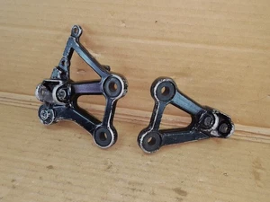 HONDA CBR1000F 1987-1988 LH & RH Front Footrest Hanger/Mount/Bracket - Picture 1 of 8