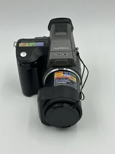 Sony Mavica MVC-FD91 0.8MP Digital Camera - Black & Metallic Silver *Untested* - Picture 1 of 13