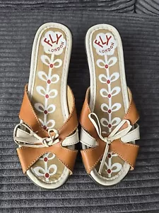 Fly London Sandalen mit Absatz Größe 6 UK - Bild 1 von 18