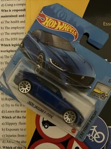 2020 JAGUAR F TYPE 1:10(Met. Blue) Hot Wheels Diecast Sports Car - Picture 1 of 3