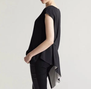 EILEEN FISHER Black Soft White Silk Crepe Chine Asymmetrical Reversible Top XXS - Picture 1 of 8