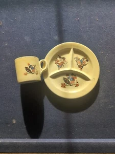 Yellow Divided Baby Plate Unmarked Divided Into 3 Sections Heavy With Cup 1920's - Bild 1 von 7