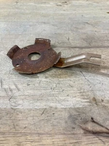 Coleman 502 - Base Plate - Rusty - Picture 1 of 8
