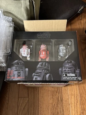 Droides astromecánicos Star Wars Black Series R2-A7 R5-K6 R2-F2 - ¡Exclusivo VERDADERO! Foto 1 de 2