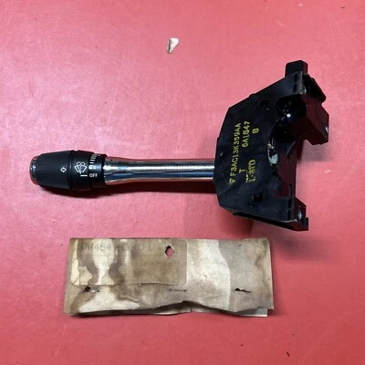 1991-94 Crown Vic Turn Signal Intermittent Wiper Switch SM454 - Image 1 of 4