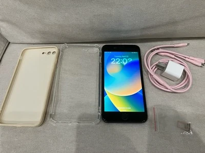 UNLOCKED Apple iPhone 8 Plus 256GB Space Gray AT&T T-Mobile Verizon Bonus Items - Image 1 of 4