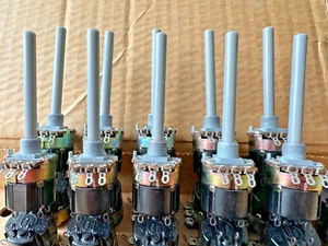 *100pcs* PHILIPS Potentiometer Linear 10k Ohm & Switch Power 250V 1.5A 110V NOS* - Picture 1 of 8