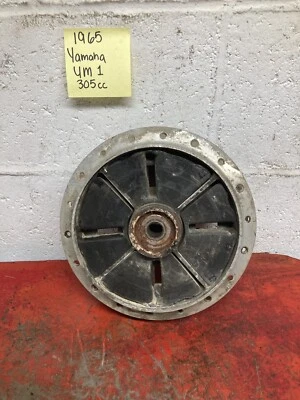 Yamaha YM 1 1965 305cc buje de rueda trasera Foto 1 de 4