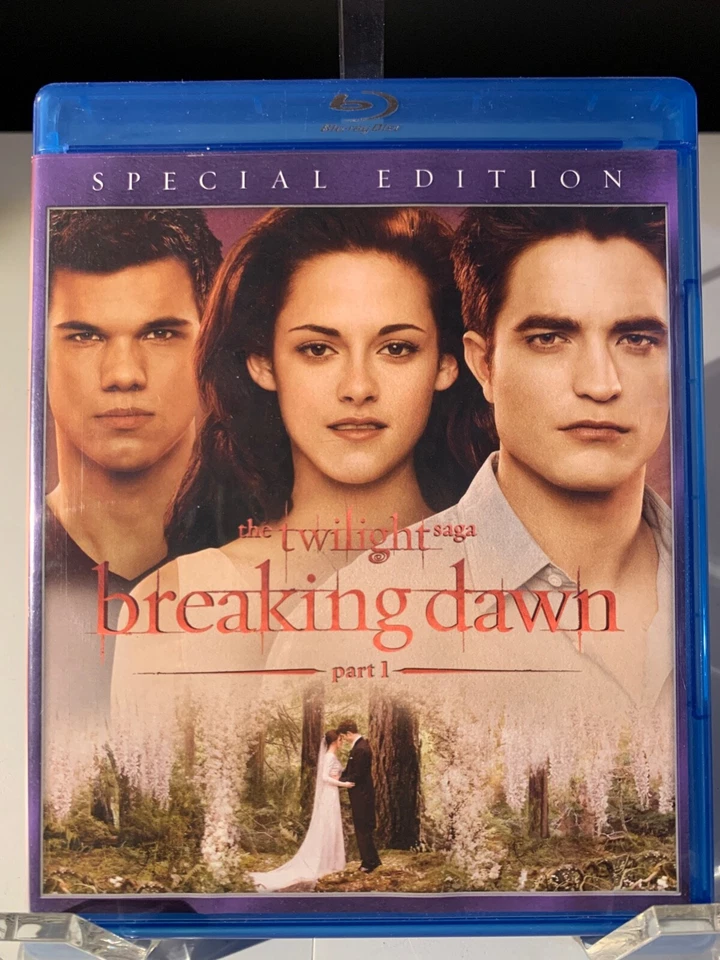 TWILIGHT SAGA: BREAKING DAWN 1 BLU-RAY (2011) KRISTEN STEWART ROBERT PATTINSON - Image 1 of 1