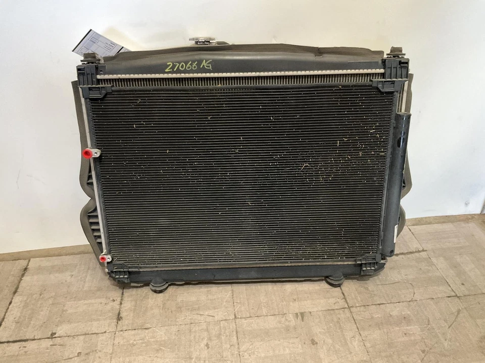 2016-2022 LEXUS RX350 Radiator & Cooling Set W/o Tow Pkg Oem 2017 Foto 1 de 4