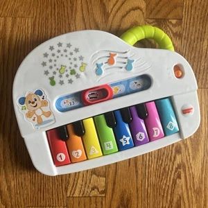 Fisher Price beleuchtetes Klavier Musikspielzeug mit Geräuschen für Säuglinge Kleinkinder - Bild 1 von 2