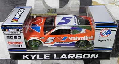 Kyle Larson #5 Valvoline *2025* Chevrolet ZL1 1:64 Scala CX52565VALKL - Immagine 1 di 4