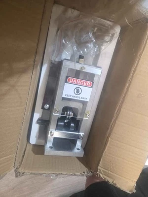 Устройство для зачистки медных кабелей Vevor 1-25 мм  - Изображение 1 из 2