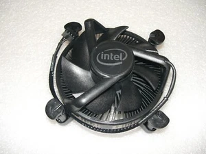Intel Boxed Kühler Kupferkern Sockel H, LGA1200/1155/1150/1156 (i3, i5, i7, i9) - Bild 1 von 3