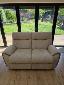 2 month old Lazy Boy Pittsburgh electric powered 2 seater sofa RRP £2149 - Picture 1 of 8