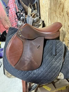 HdR Advantage Jumping Saddle - Picture 1 of 10