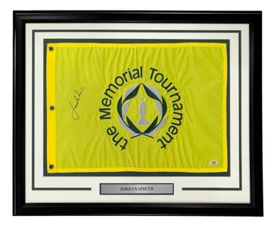 Bandera de golf firmada por Jordan Spieth enmarcada del torneo conmemorativo PSA/DNA holograma Foto 1 de 2