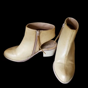 Michael Antonio Leather Open Heel Bootie SUS 7 Saddle - Picture 1 of 5