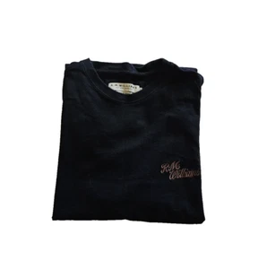 R.M. Williams Raised Script Logo Mens Tee Size Small Australian Made - Foto 1 di 6