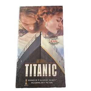 Titanic VHS Leonardo DiCaprio Kate Winslet Digitally Mastered 2 Tape Set New - Imagen 1 de 2