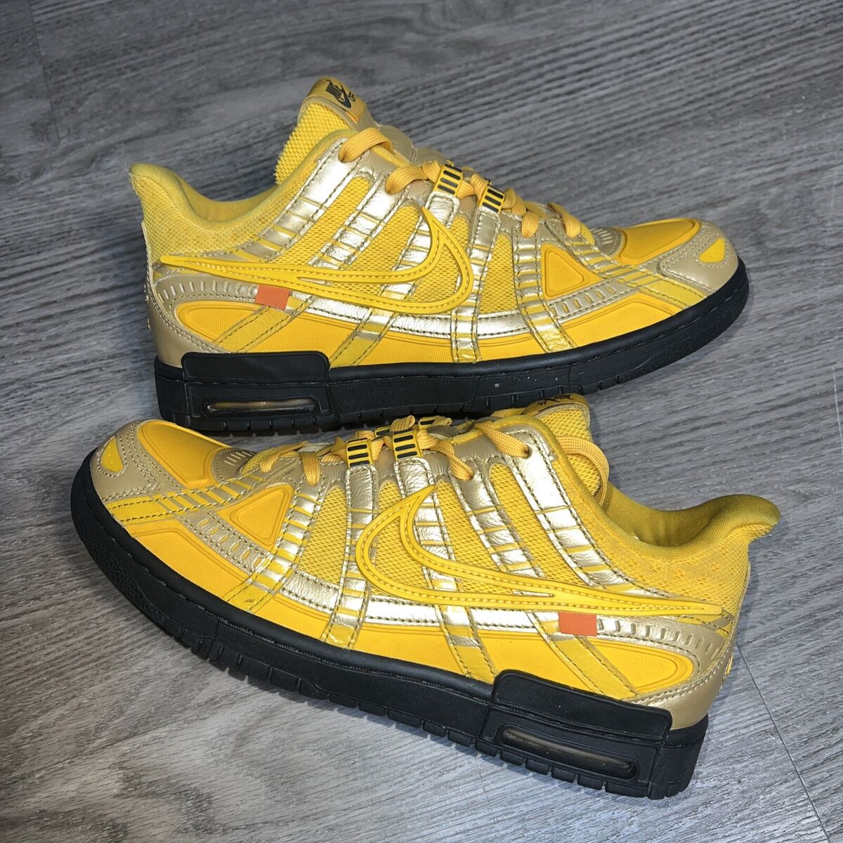 Nike Off-White x Air Rubber Dunk University Gold for Sale Nike Off-White x Air Rubber Dunk University Gold for Sale