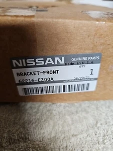 Genuine Nissan Stay Bracket 62216-EZ00A - Bild 1 von 3