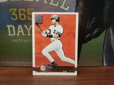 2000 Pacific Paramount Update - #62-U Derek Jeter Yankees  - Image 1 of 2
