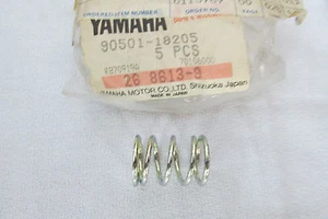 NOS YAMAHA SIDE COVER SPRING TX XS 650 74 75 77 78 79 80 90501-18205-00 - Picture 1 of 1