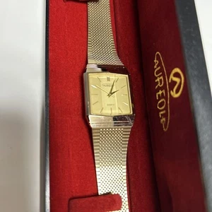 Aureole Quartz Watch - Picture 1 of 3