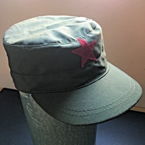 Vintage Military Style Cap with Red Star & Flag Patch One Size - Bild 1 von 5